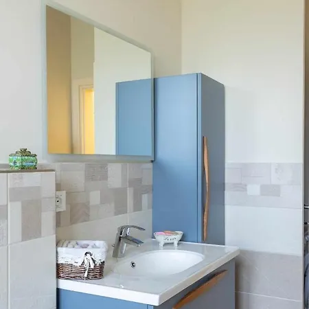Ci Vuole Leggerezza Apartment Free Parking Bologna Exterior photo